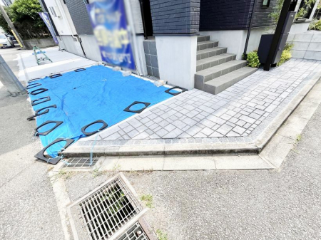 �@�����Ɍ������Ȃ����ԃX�y�[�X�B