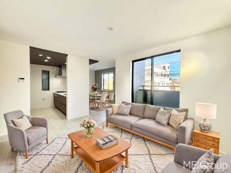 ���r���O�@���Ƒ��̓��₩�Șb�����ŕ�܂�閾�邢���r���O  ���Ƌ��CG�ł�