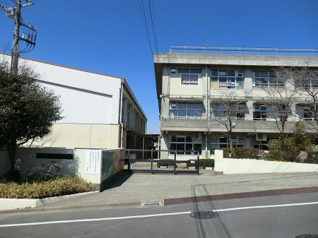 ���ӊ��@���w�Z 500m ���ˎs�����ؓ����w�Z