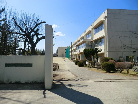 ���ӊ��@���w�Z 150m ���ˎs�����ؓ����w�Z