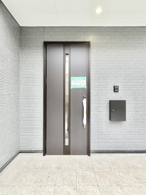 ���ց@�Z�܂��̊�����o����A���փh�A�B 