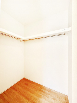 ���̑��@�ߗނ��n���K�[�Ɋ|�����܂܎��[�ł���WIC�B�ߗނ̐������ڂ����₷���ĕ֗��ł��I