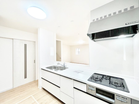 �L�b�`���@�J�E���^�[�z���Ɋy����������ׂ�B�����̂������������Ɣ��������Ȃ肻���ł��ˁB