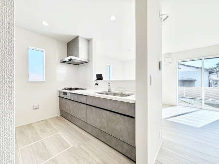 �L�b�`���@���������Ȃ��炲�Ƒ��Ƃ̉�b���y���߂�ΖʃJ�E���^�[�L�b�`��