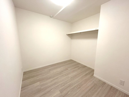 �Q���@�I�[�v���N���[�[�b�g�B�I�E�n���K�[�p�C�v�ݒu�ŋ@�\�I�ɐ������ڂł��܂��B  