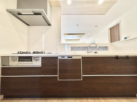 �L�b�`���@�L�X�Ƃ����g������̗ǂ��L�b�`���œ��X�̂��������y�����Ȃ肻��