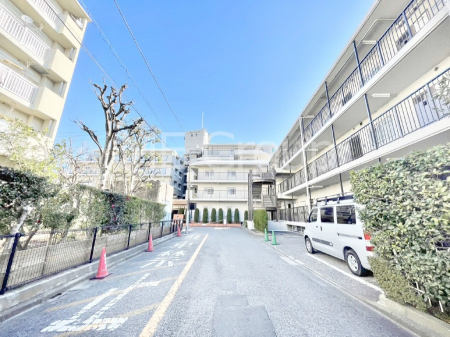 ���ӊ��@���w�Z 300m �k�旧�x�D���w�Z