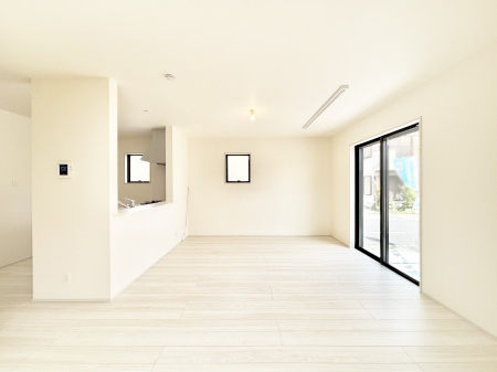 ���̑����ρ@�Ƒ������R�ƏW�܂�e���̃X�y�[�X�ɂȂ肻��