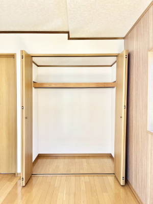 ���[�@�����Ղ�̎��[�X�y�[�X�ŉ��K�ɕ�点���� 