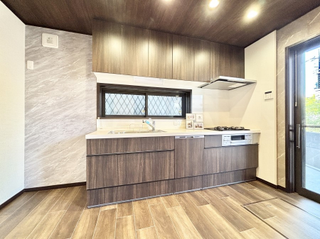 �L�b�`���@�������������I�ɁA�y�����I�V�X�e���L�b�`��