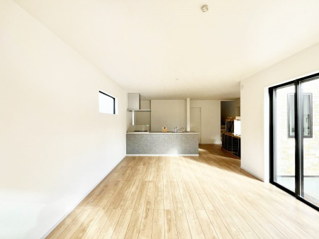 ���r���O�@�Ƒ��c���̎��Ԃ����������Ȃ��났�̃��r���O�_�C�j���O�B