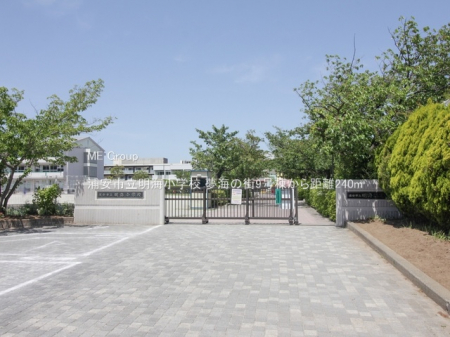 ���ӊ��@���w�Z 240m �Y���s�����C���w�Z