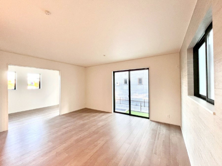 ���r���O�@�������������͋C�̂k�c�j�͉Ƒ��݂�Ȃ̉��K���  