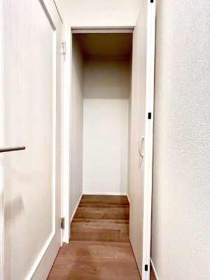 ���̑����ρ@�L�����[�B�|�������G�߂̏��������[���邱�Ƃ��ł��܂��B