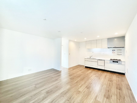 ���r���O�@�Ƒ��c���̎��Ԃ����������Ȃ��났�̃��r���O�_�C�j���O�B   