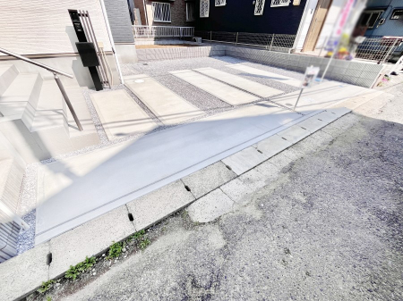 �@�����Ɍ������Ȃ����ԃX�y�[�X�B