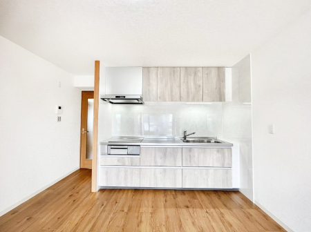 �L�b�`���@�������������I�ɁA�y�����I�V�X�e���L�b�`��