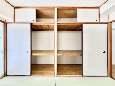 ���[�@�����Ղ�̎��[�X�y�[�X�ł��ł��Z��Ԃ��X�b�L���ۂĂ���  