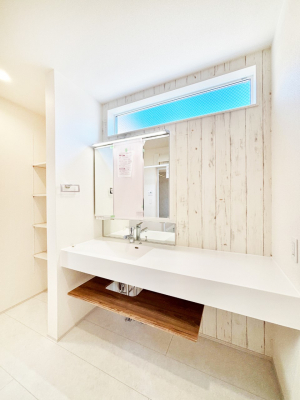 ���̑��@�^�I������ʗp��̃X�g�b�N�ނ�u����֗��ȉ��I���̐��ʏ��B