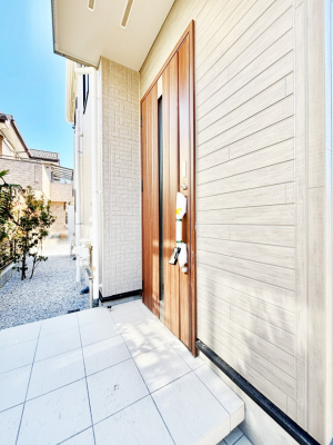 ���ց@��؂ȉƑ��A���q���o�}���錺�ցB