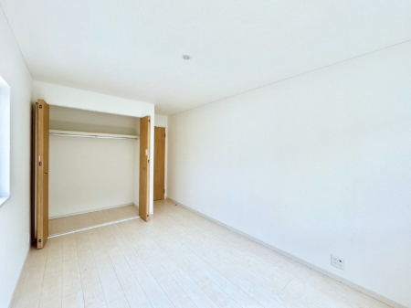 �q�������@�q�������ɂ��������߂Ȏ��[�X�y�[�X�����Ղ�̋���