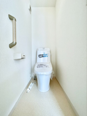 �g�C���@�g�C����1�K��2�K���ꂼ��ɔz�u����Ă��ĂƂĂ��֗��ł��B 