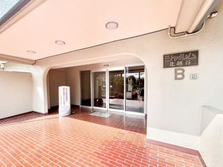 �G���g�����X�@�������������͋C�̃G���g�����X