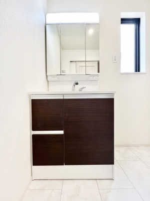 ���ʑ�E���ʏ��@���[�͂Ƌ@�\���ɗD�ꂽ���ʉ��ϑ�  