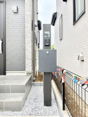 ���̑��@�V���v���f�U�C���̃|�X�g�B