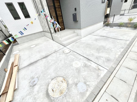 �@�����Ɍ������Ȃ����ԃX�y�[�X�B