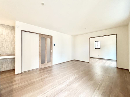 ���r���O�@�������������͋C�̂k�c�j�͉Ƒ��݂�Ȃ̉��K���  