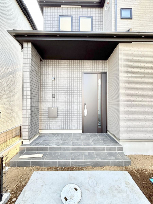 ���ց@��؂ȉƑ��A���q���o�}���錺�ցB