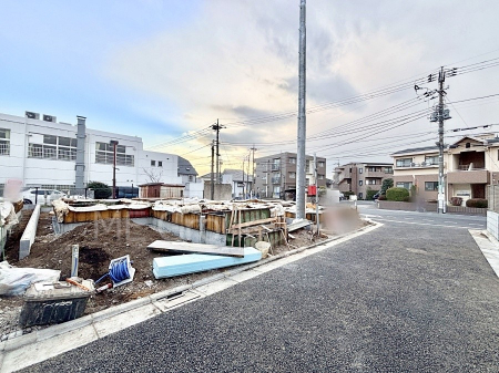 ���n�O�ώʐ^�@�O�ʓ��H�͂�����Ɛ�������Ă��܂�