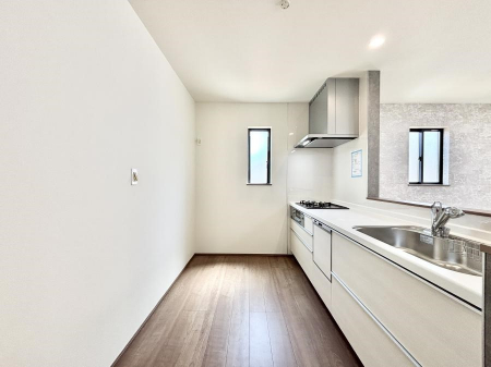 �L�b�`���@��Ƃ肠��L�b�`���ł͂��Ƒ��Ɗy�������������ł��܂��B