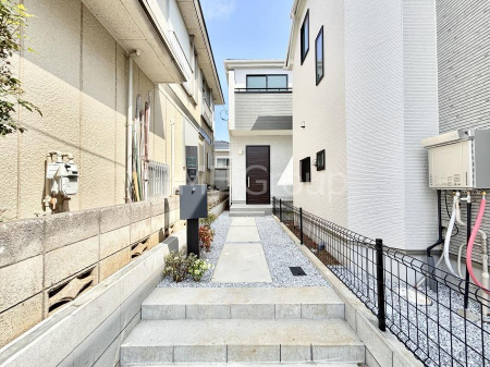 ���n�O�ώʐ^�@�������ꂽ�O�ρA�㎿�ȏZ��Ԃ��L���鎺���͉i�����S���ĉ߂�����Z���ł��B 