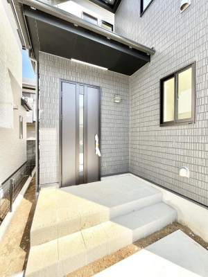 ���ց@��؂ȉƑ��A���q���o�}���錺�ցB