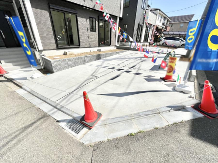 �@�����Ɍ������Ȃ����ԃX�y�[�X�B