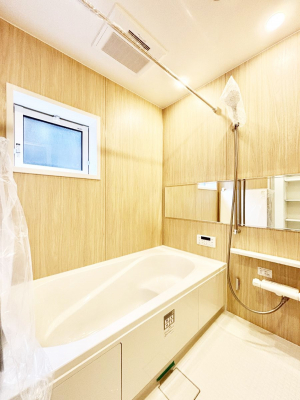 �����@����̔�������Ă���閾�邢�������̂���o�X���[��