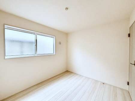 �Q���@�g���₷���`�Ńx�b�g��Ƌ�̒u�����ɂ����邱�Ƃ�����܂���B   