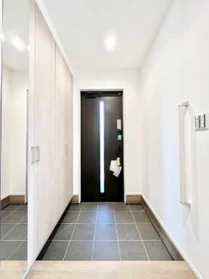 ���ց@�Ƒ��̋A��₨�q�l�������������}���錺��  