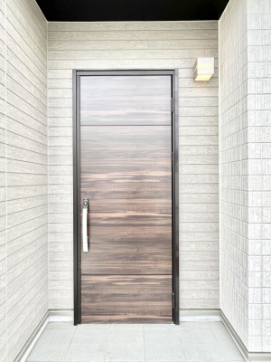 ���ց@��؂ȉƑ��A���q���o�}���錺�ցB