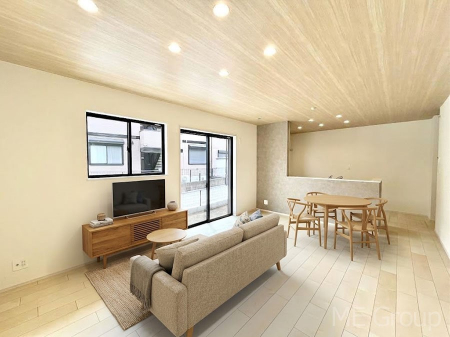 ���r���O�@���Ƒ��̓��₩�Șb�����ŕ�܂�閾�邢���r���O  ���Ƌ��CG�ł�