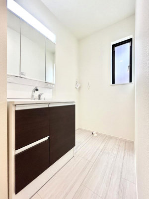 ���ʑ�E���ʏ��@�傫�����₷���O�ʋ��Ő�����������ʑ�́A�g�����Ȃ݃`�F�b�N�┧�̂������ɂ������߂ł��B 