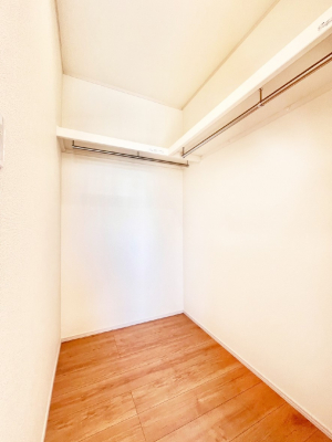 ���̑��@�ߗނ��n���K�[�Ɋ|�����܂܎��[�ł���WIC�B�ߗނ̐������ڂ����₷���ĕ֗��ł��I