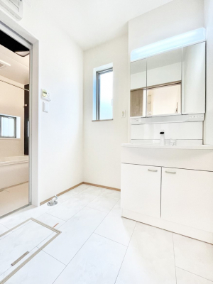 ���ʑ�E���ʏ��@�������̂�����K��Ԃł��B�����̐g�x�x���C�����ǂ����g�������܂��B 