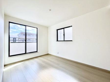 ���̑����ρ@2�ʍ̌����m�ۂ������邢��ԁB�Ƒ��݂�Ȃ����K�ȕ�炵����������݌v�ł��B