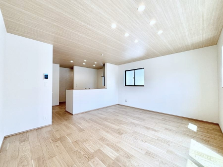 ���̑����ρ@�Ƒ������R�ƏW�܂�e���̃X�y�[�X�ɂȂ肻��