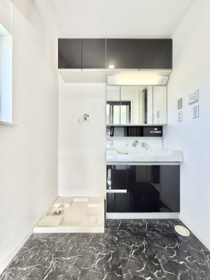 ���ʑ�E���ʏ��@�傫�����₷���O�ʋ��Ő�����������ʑ�́A�g�����Ȃ݃`�F�b�N�┧�̂������ɂ������߂ł��B 