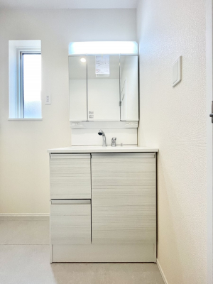 ���ʑ�E���ʏ��@�傫�����₷���O�ʋ��Ő�����������ʑ�́A�g�����Ȃ݃`�F�b�N�┧�̂������ɂ������߂ł��B 