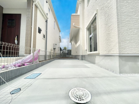 �@�����Ɍ������Ȃ����ԃX�y�[�X�B